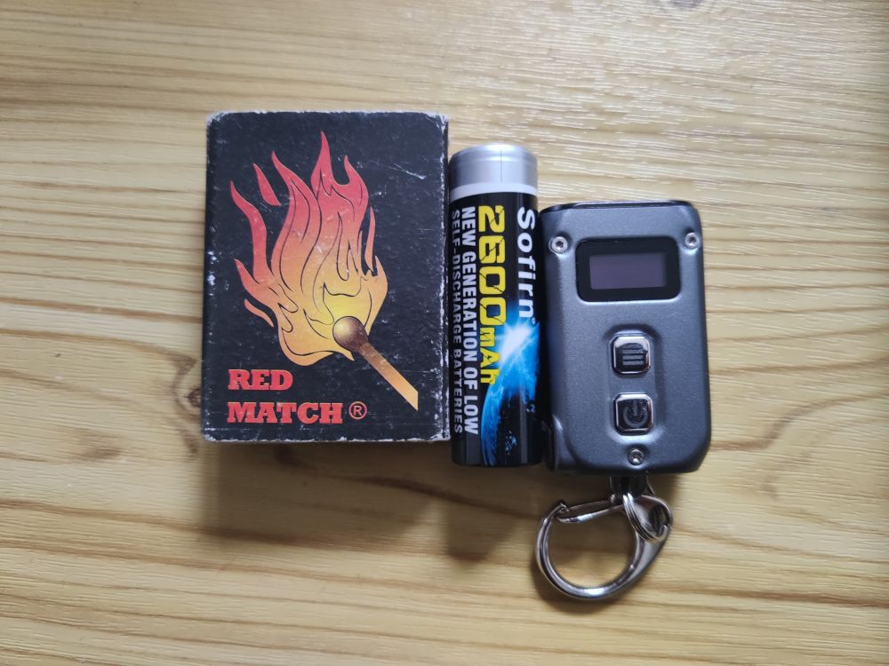 obzor-flashlight-Nitecore-TINI2-review007.jpg