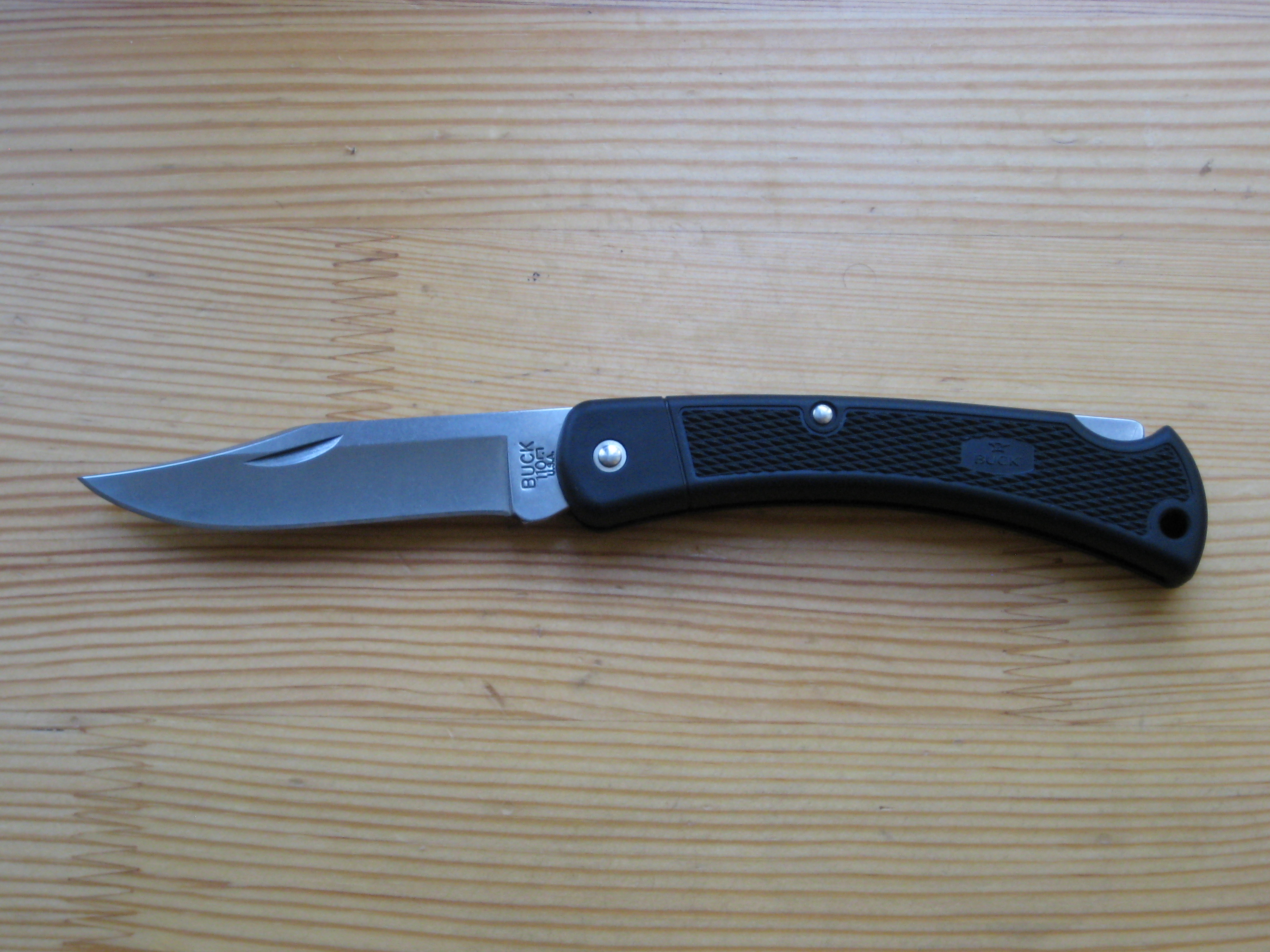 Как я могу крепить магнитный держатель ножа? – santokuknives